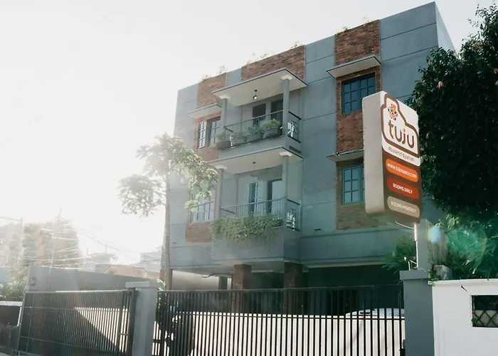 Tuju Abuserin Syariah Jakarta